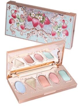 Flower Knows Strawberry Rococo Series Five Eyeshadow Palette 05 Creamy Macarons